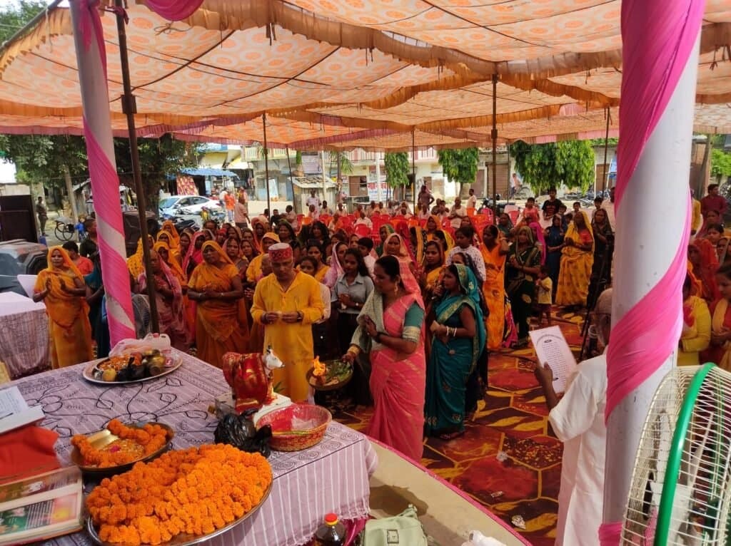 गौ कथा सुनकर श्रद्धालु हुए प्रफुल्लित