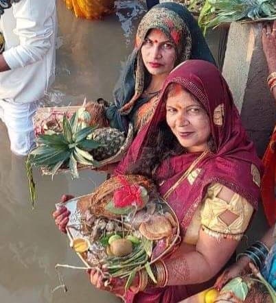 आस्ताचलगामी सूर्य को अर्ध्य अर्पित कर की गई मंगल कामना
