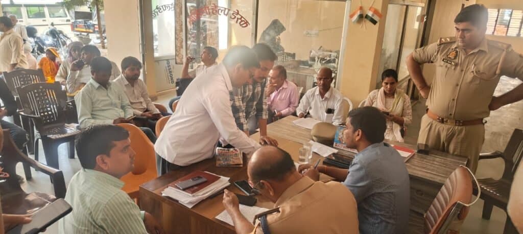 समाधान दिवस पर 17 मामलो में 3 का हुआ निस्तारण