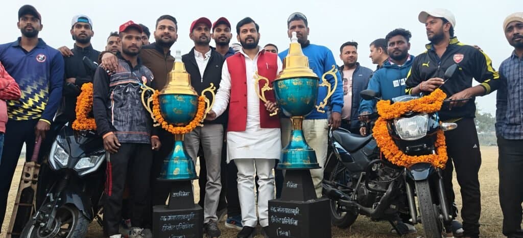 पचौहा ने बरहज को हराकर ट्राफी पर किया कब्जा