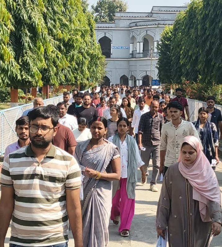 45 वर्षीय महिला ने फांसी लगाकर की आत्महत्या, पुलिस जांच में जुटी