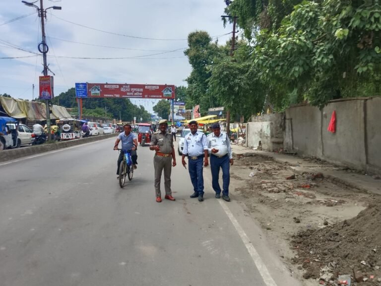 यातायात पुलिस ने 547 वाहनों का चलान कर 61000 रुपए जुर्माना वसुले