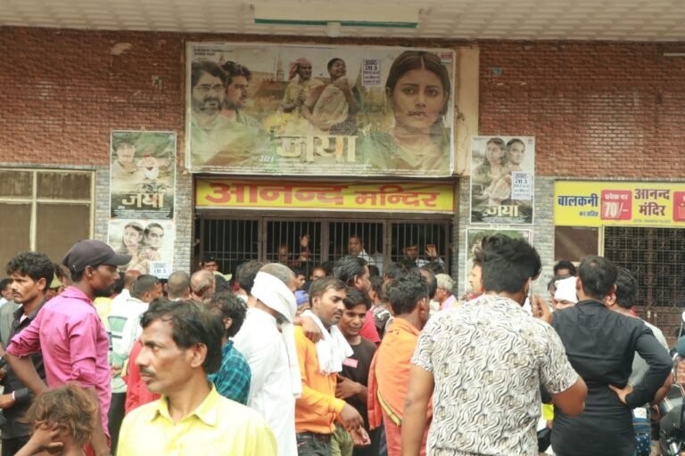 महिला दर्शकों को पसंद आ रही है रत्नाकर कुमार और माही श्रीवास्तव की फ़िल्म ‘जया’.