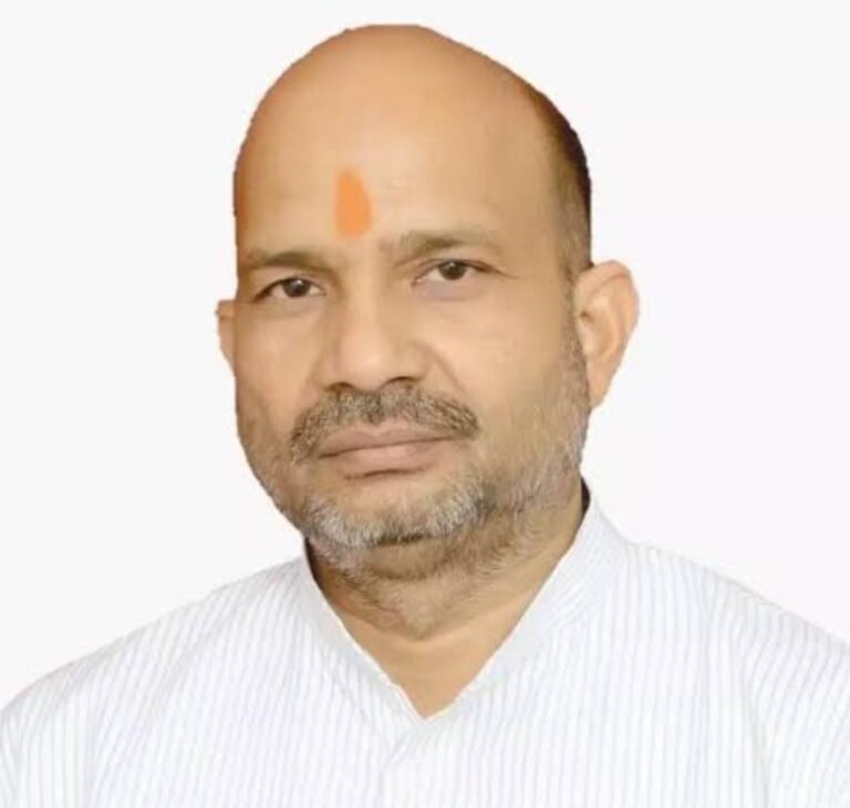 भाजपा विधायक सुरेश्वर सिंह ने अपने गनर से बताया खुद की जान का खतरा, एसपी ने किया गनर को निलंबित