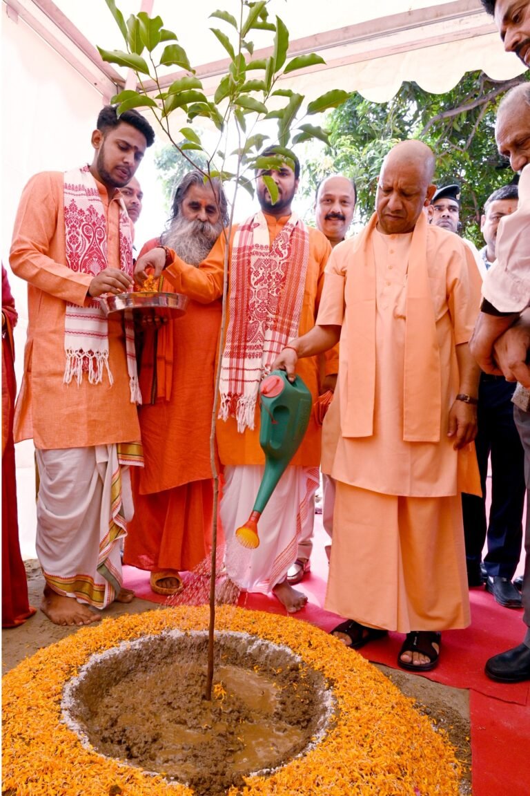 सीएम योगी- जीरो टॉलरेंस नीति से अपराधियों और उनके आकाओं को ही परेशानी