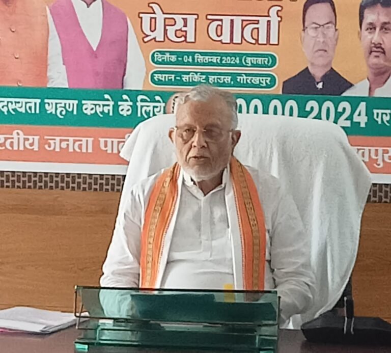 उत्तर प्रदेश सरकार के वित्त मंत्री सुरेश खन्ना ने अखिलेश यादव के बयान पर बोला मुंगेरी लाल