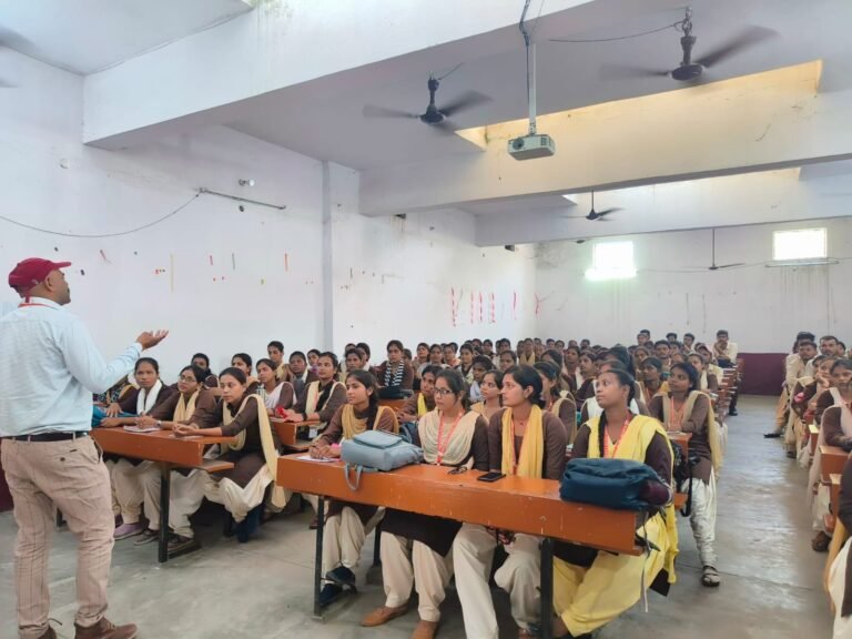 दिग्विजय नाथ पीजी कॉलेज में विशेष कार्यशाला का हुआ आयोजन