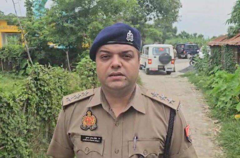 थाना कसया क्षेत्रान्तर्गत ग्राम नादह के वादी गनेश गुप्ता द्वारा सूचना दिया गया