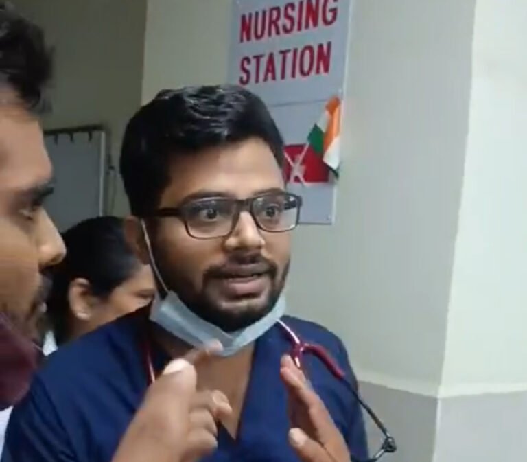 मेडिकल कॉलेज के जूनियर डॉक्टरों से मरीजों के परिजनों की कापती है रूह