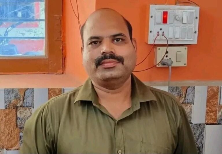 पासपोर्ट आवेदन के लिए 15 सौ घूस लेते हुए रंगेहाथ पकड़े गए दीवान!