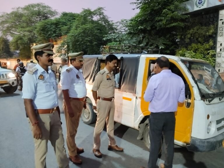यातायात पुलिस ने 851 वाहनो का चालान कर 72500 ₹ समन शुल्क वसूला