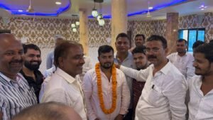 सुमित सिंह बने ट्रक एसोसिएशन के अध्यक्ष लोगों ने दीं बधाई