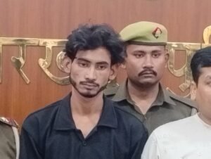 आरोपी 