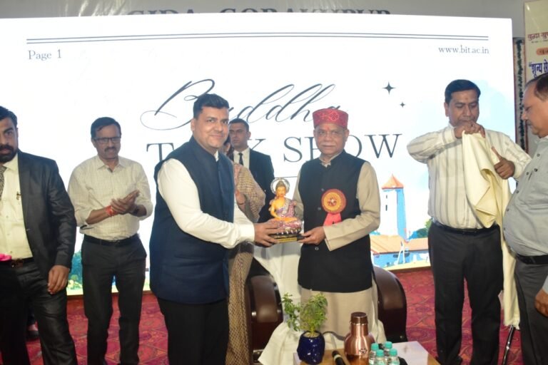 बुद्धा ग्रुप आफ इन्स्टिट्यूशन के प्रांगण में आयोजित हुआ टाॅक-शो ‘‘शून्य से शिखर तक’’