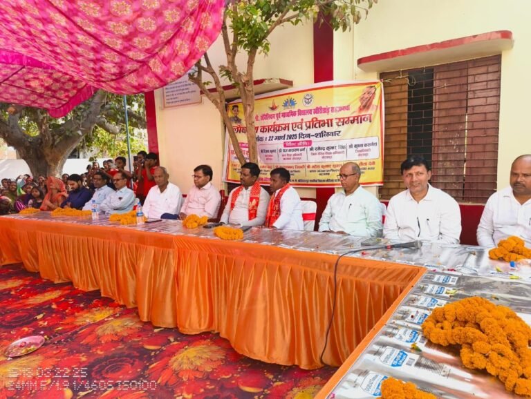 नव निर्मित एक कक्षीय एवं बाल वाटिका कक्ष का विधायक ने किया लोकार्पण