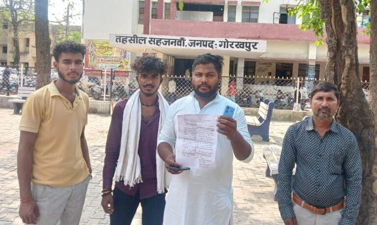 बिना डूग्गी मुनादी कराए तालाब का पट्टा कराने का आरोप