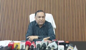 कुलपति, एमएमएमटीयू