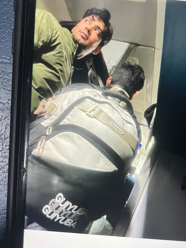 फिल्म निर्देशक पर पंजाब मेल में जानलेवा हमला