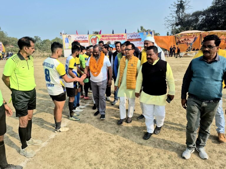 सीआईएसएफ दिल्ली व सीवान, मऊ व बक्सर बिहार के बीच होगा सेमीफाईनल मुकाबला