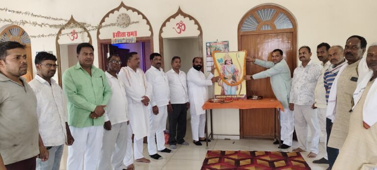 महाराज गुह्राराज निषाद की जयंती बड़े धूमधाम से मनाया गया